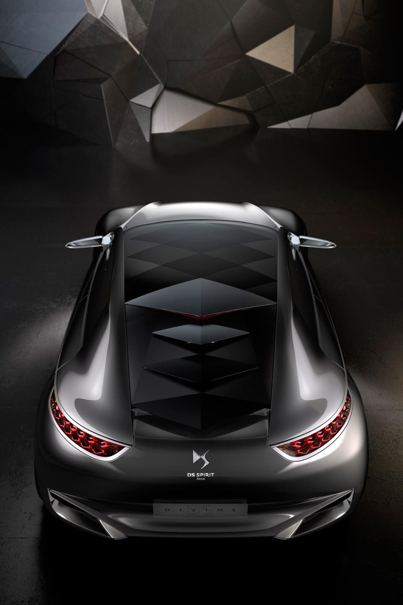 Illustration for article titled The Citroen Divine DS Concept Is An Avant-Garde Chameleon